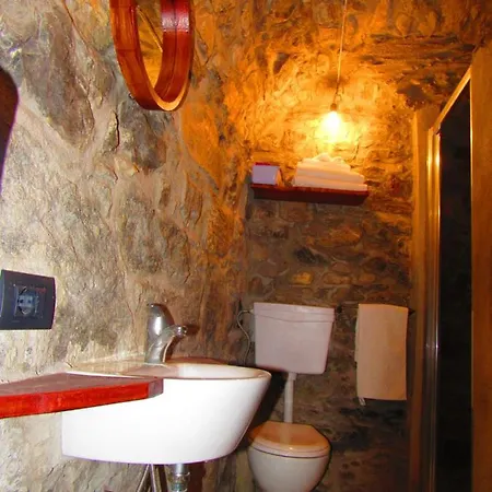 La Nuova Taverna 펜션 *